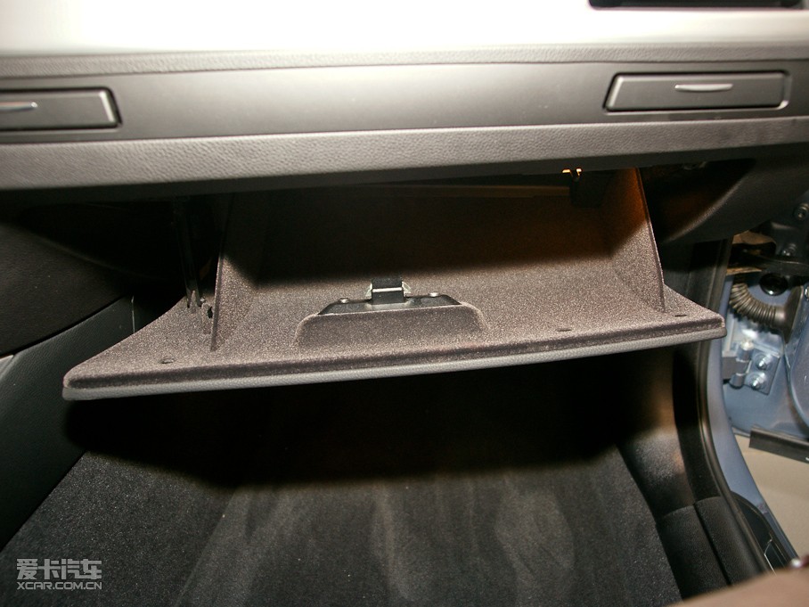 2011��R3ϵ�p�T 320i �p�T�I��܇