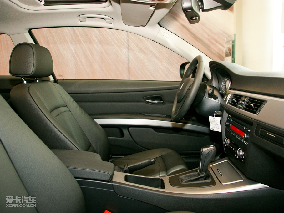 2011��R3ϵ�p�T 320i �p�T�I��܇