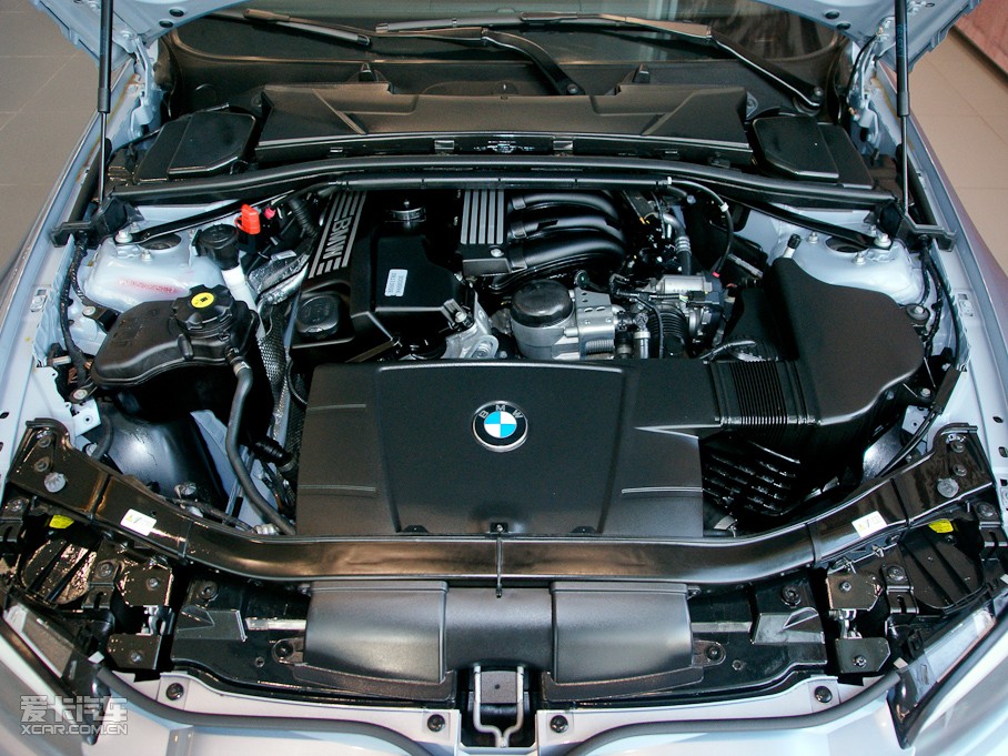 2011��R3ϵ�p�T 320i �p�T�I��܇