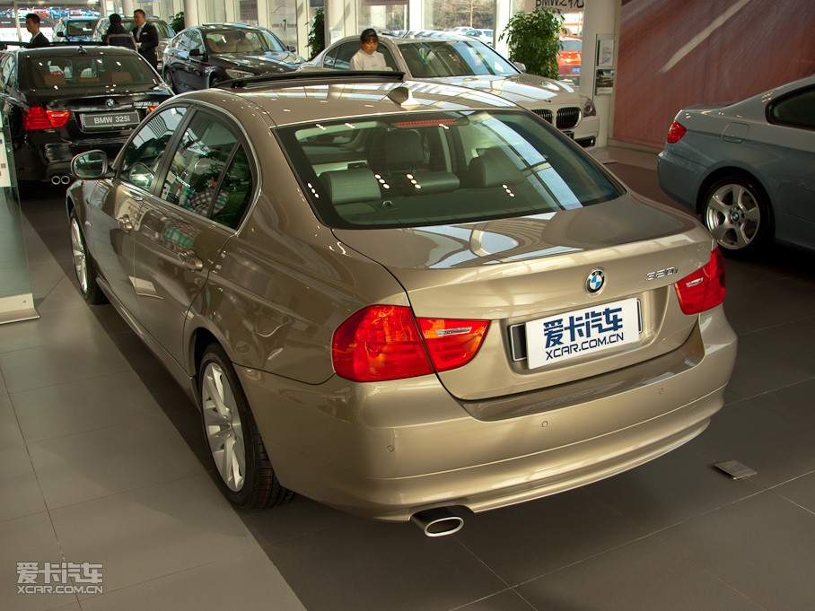 2011R3ϵT(mn) 320i A