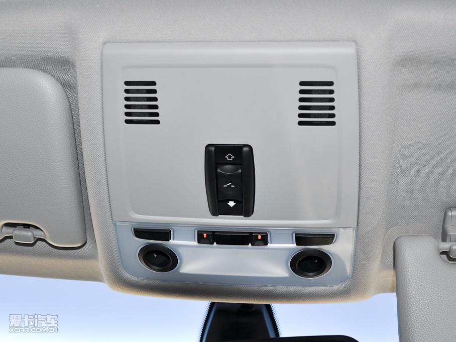 2011R3ϵT(mn) 325i A