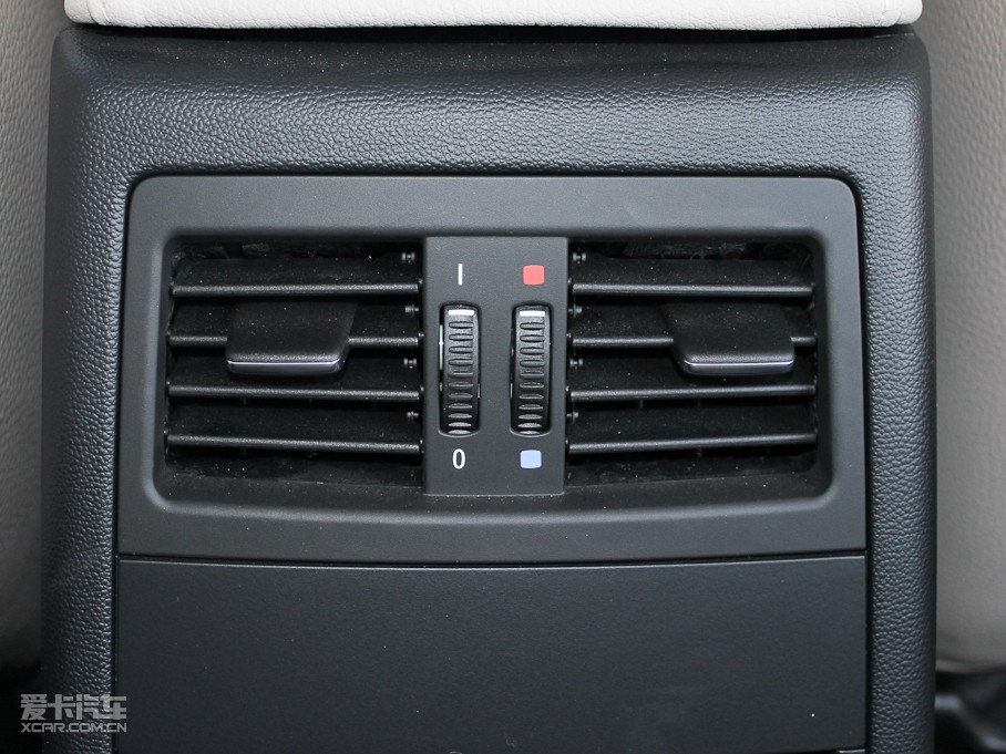 2011R3ϵT(mn) 325i A