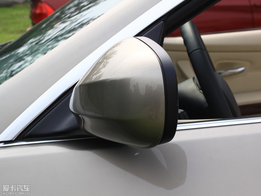 2011��R3ϵ���� 330i �����I��܇