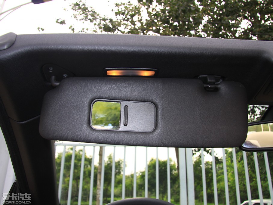 2011R3ϵ 330i I܇