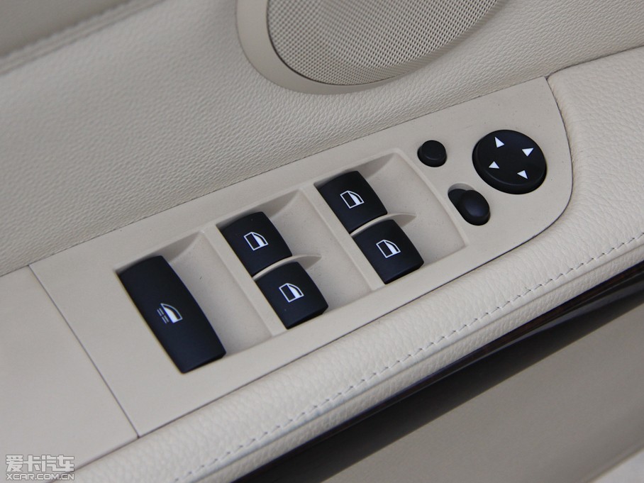 2011R3ϵ 330i I܇