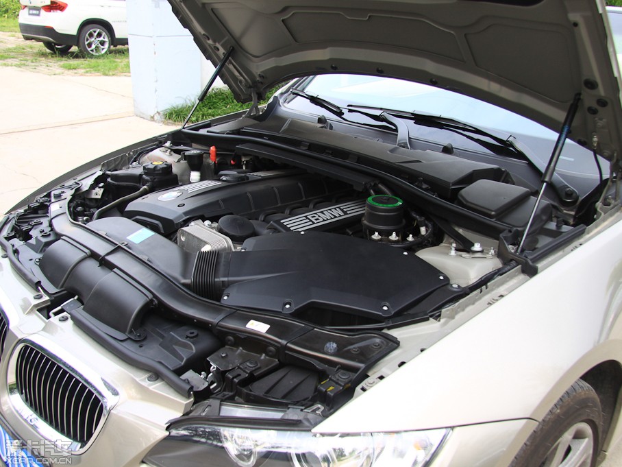 2011��R3ϵ���� 330i �����I��܇