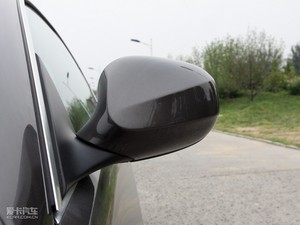 2011款320i 敞篷轿跑车 后视镜