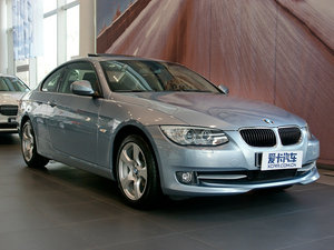 2011款320i 双门轿跑车 整体外观