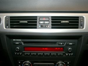 2011320i pTI܇ п؅^