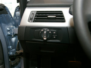 2011320i pTI܇ п؅^