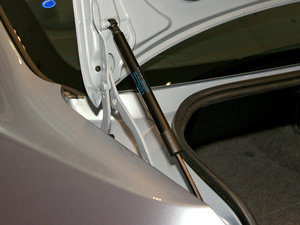 2011款320i 双门轿跑车 空间座椅