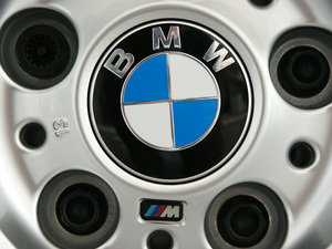2011325i M \(yn)(dng) (x)(ji)^