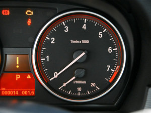 2011325i M \Ӱ п؅^