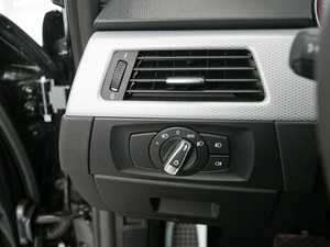 2011325i M \Ӱ п؅^