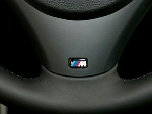 2011325i M \Ӱ п؅^