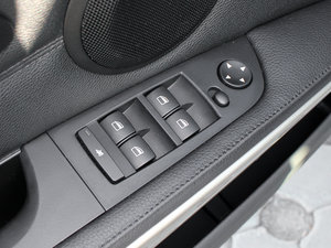 2011320i A {܇ƅ^(q)	