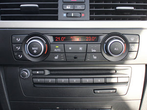 2011320i A {(dio){(dio)(ji)