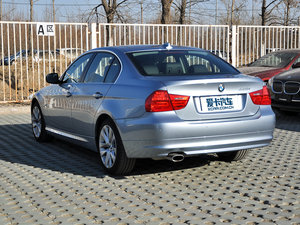 2011款320i 豪华版 整体外观