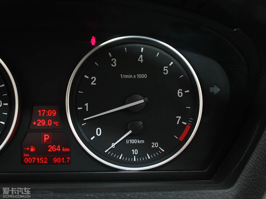 2011RX5(M) xDrive35i A