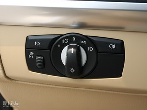 2011xDrive35i IȰ п؅^