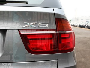 2011款xDrive35i 豪华版 尾灯
