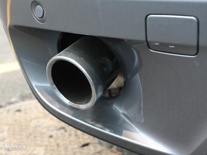 2011款xDrive35i 豪华版 排气管