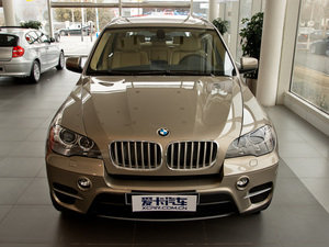 2011款xDrive50i 领先版 整体外观