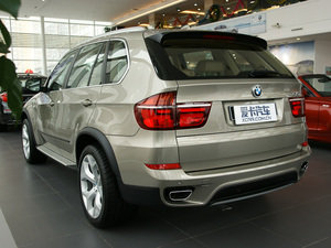 2011款xDrive50i 领先版 整体外观