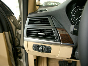 2011xDrive50i IȰ п؅^