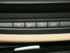 2011xDrive50i IȰ п؅^