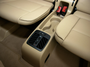 2011款xDrive50i 领先版 空间座椅