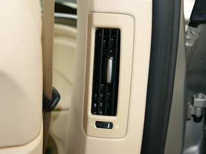 2011款xDrive50i 领先版 空间座椅