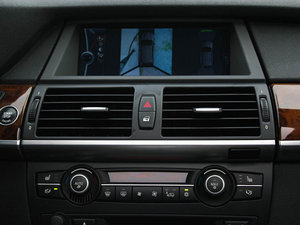 2011款xDrive35i 豪华版 中控区