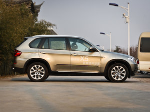2011款xDrive35i 豪华版 整体外观