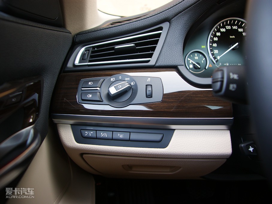 2010��R7ϵ 4.4T ��τ�(d��ng)��