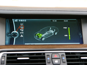 2010款4.4T 混合动力 中控区