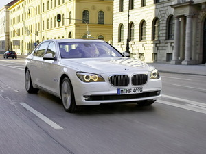 2010款760Li 整体外观