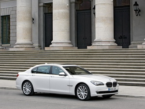 2010款760Li 整体外观