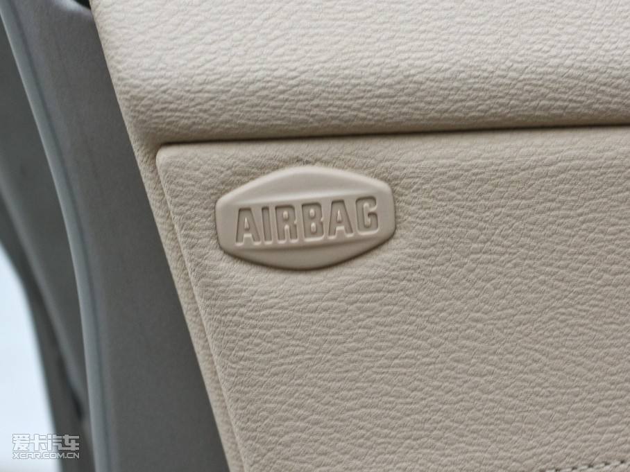 2010RX3M(jn)ڣ xDrive 30i ̽