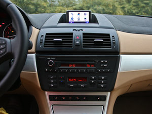2010款xDrive 30i 探索版 中控台