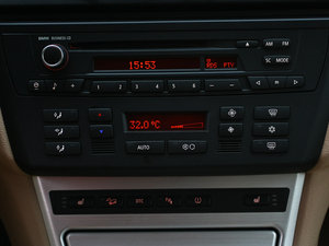 2010款xDrive 30i 探索版 空调调节