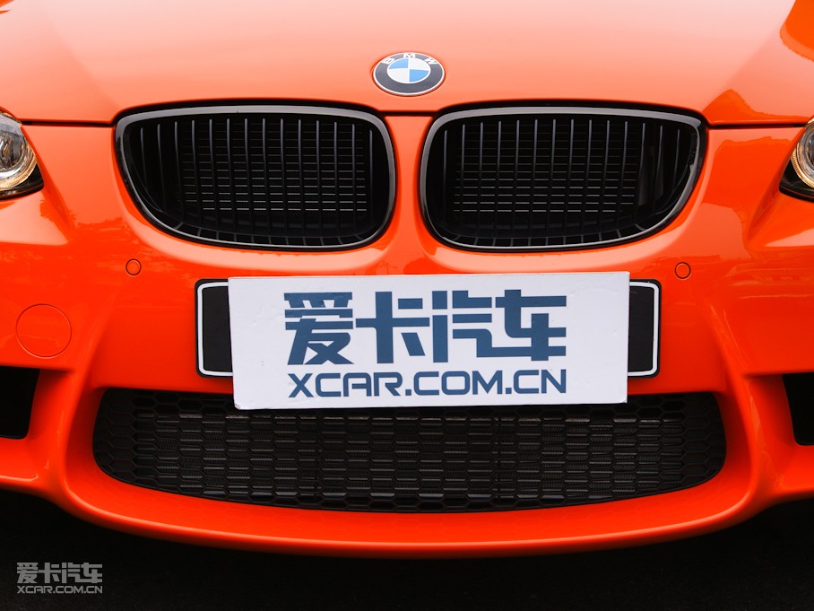 2010RM3pT 4.0 V8 25ذ