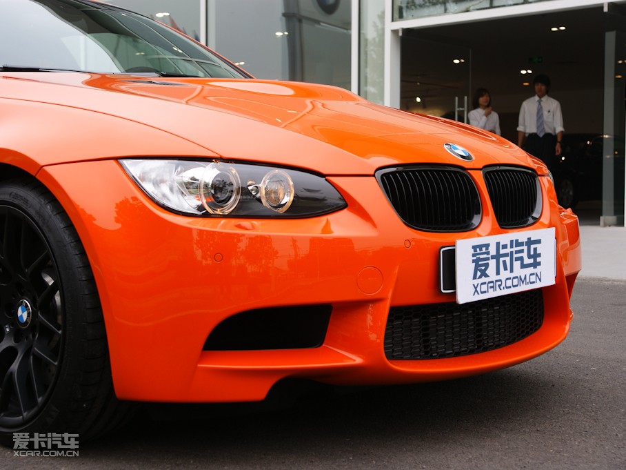 2010RM3pT 4.0 V8 25ذ