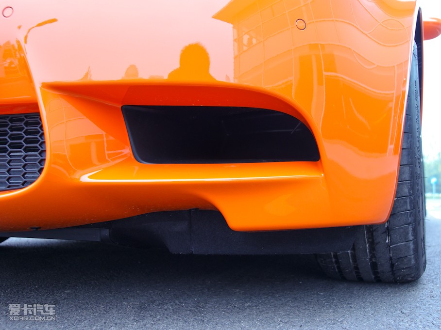 2010RM3pT 4.0 V8 25ذ