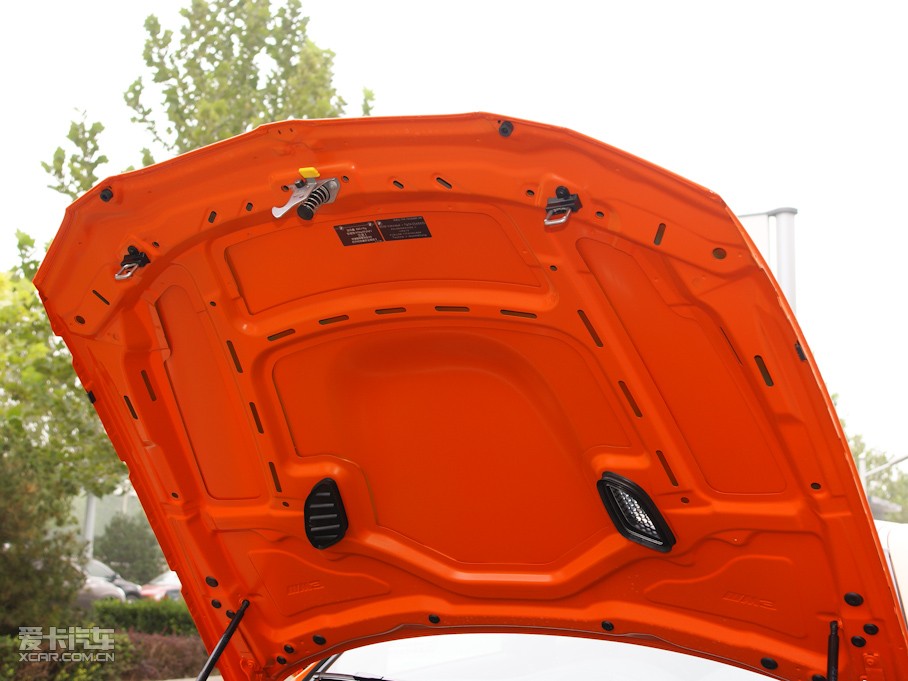 2010RM3pT 4.0 V8 25ذ