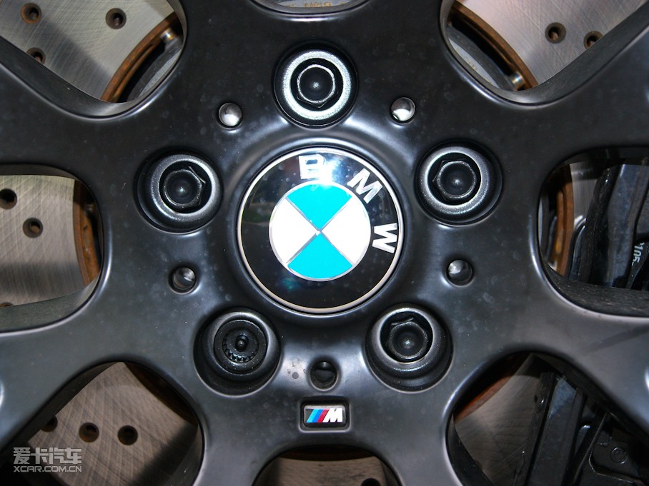 2010RM3pT 4.0 V8 25ذ