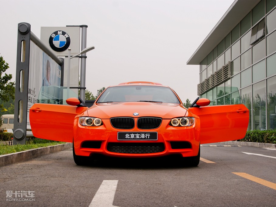 2010RM3pT 4.0 V8 25ذ