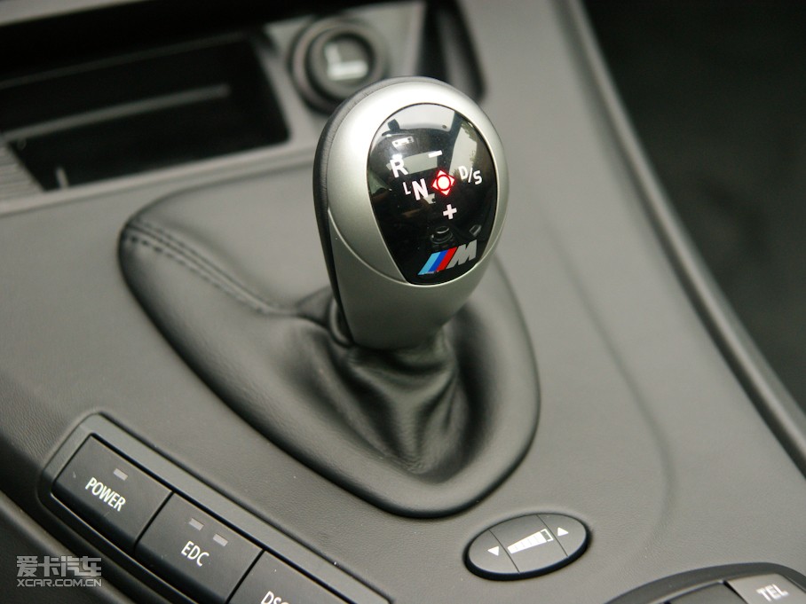 2010RM3pT 4.0 V8 25ذ