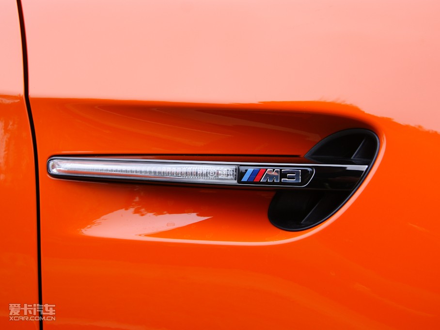 2010RM3pT 4.0 V8 25ذ