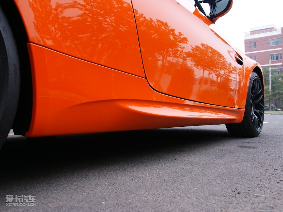 2010RM3pT 4.0 V8 25ذ